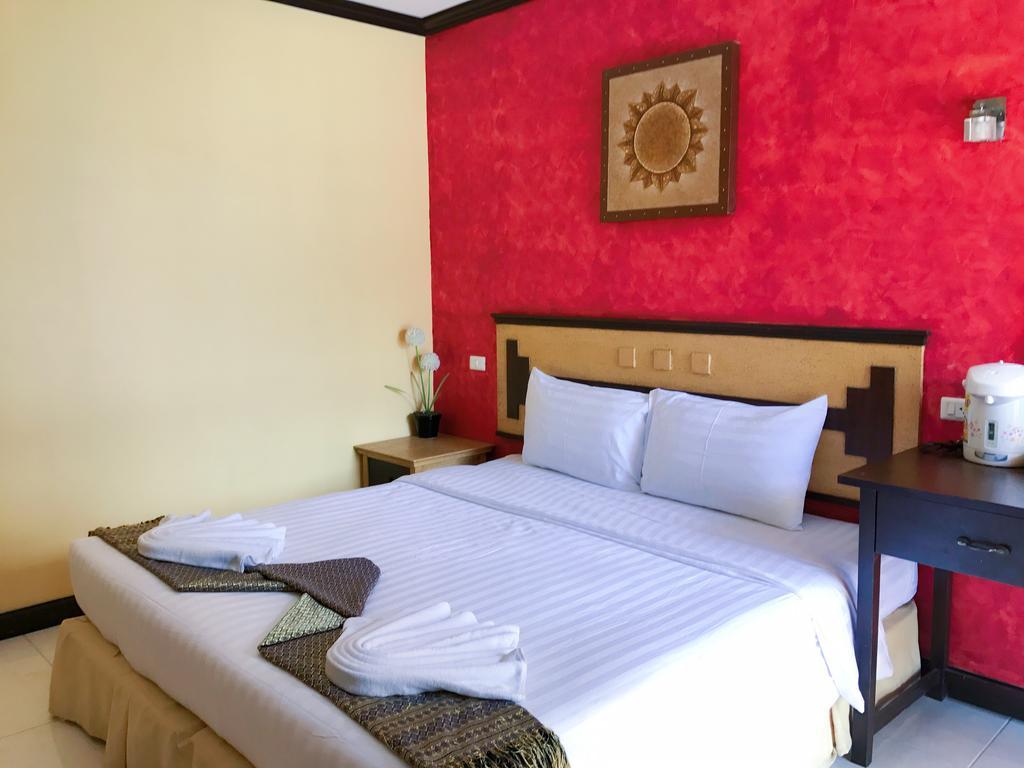 Sea U Honey Hotel Patong Exterior foto